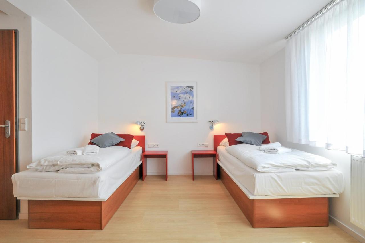 Gaestehaus Abz Stoccarda Esterno foto