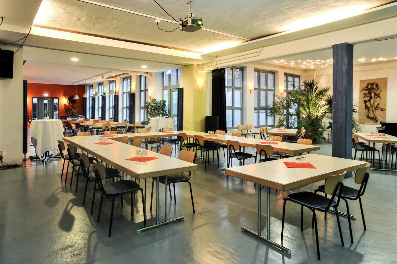 Gaestehaus Abz Stoccarda Esterno foto
