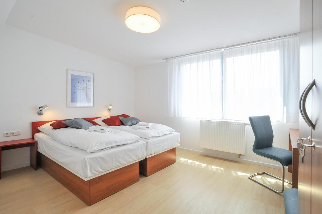 Gaestehaus Abz Stoccarda Esterno foto